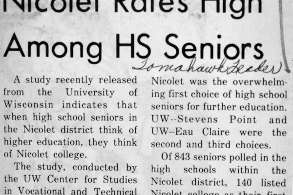 Newspaper clipping from 1975 stating Nicolet College deemed top choice by high school seniors in survey report.