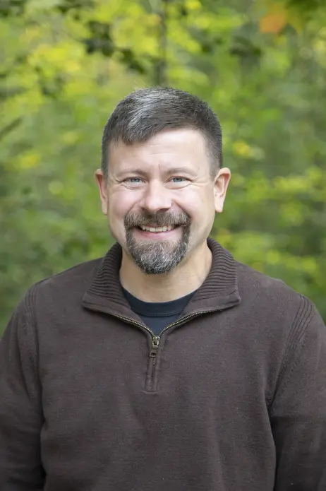 headshot of nathan zorn, admissions rep, outside